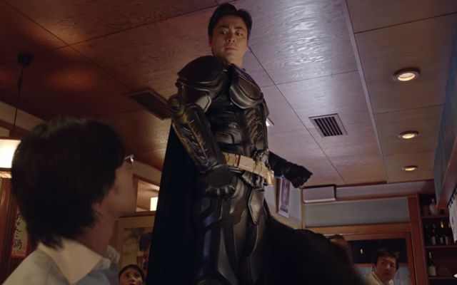 PS4の新CM「山田孝之、バットマンに没頭マン篇」が公開